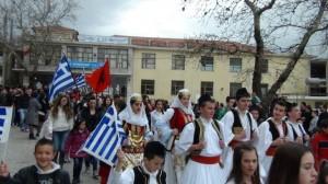 Άγρια εισβολή Αλβανών εθνικιστών σε ελληνικό χωριό της Β. Ηπείρου με τραυματισμούς ομογενών