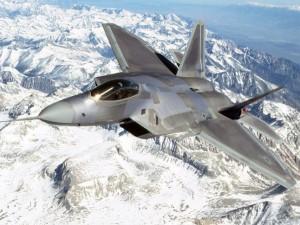 Τις αδυναμίες των F-22 μελετούν οι Ρώσοι στους ουρανούς της Συρίας