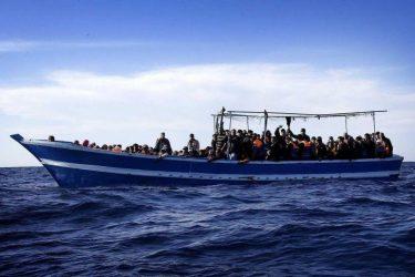 Στρατιωτική επέμβαση στο έδαφος της Λιβύης ετοιμάζει η ΕΕ για την εξουδετέρωση των λαθροδιακινητών