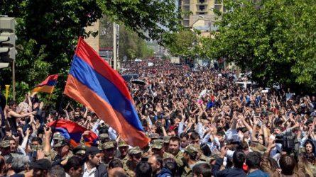 Η κρίση στην Αρμενία ανησυχεί τη Ρωσία
