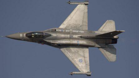 Ελληνικά F-16 συνοδεύουν τον υπουργό άμυνας του Μαυροβουνίου(video)