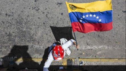Μόσχα και Ουάσιγκτον υπέρ του διαλόγου στο ζήτημα τις Βενεζουέλας, παρά τις διαφωνίες