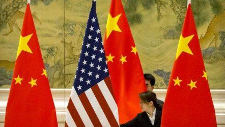 Με αντίποινα απείλησε το Πεκίνο την Ουάσιγκτον κλιμακώσει τον εμπορικό πόλεμο