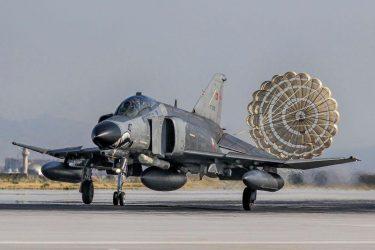 Σε 53 παραβιάσεις του εθνικού εναέριου χώρου προχώρησαν τουρκικά μαχητικά αεροσκάφη