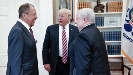 Στον Λευκό Οίκο ο Λαβρόφ για συνομιλίες με Τραμπ και Πομπέο