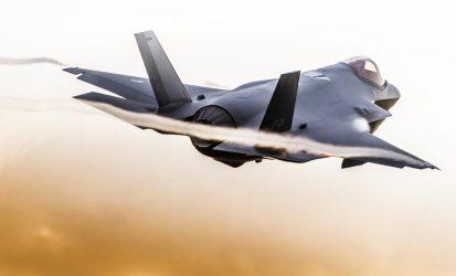 Η κυβέρνηση Μπάιντεν προχωρά στην πώληση των F-35 στα ΗΑΕ