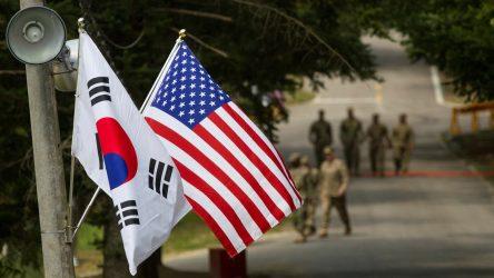 Η υπουργός Εξωτερικών της Νότιας Κορέας στις ΗΠΑ για επαφές με Πομπέο και ομάδα του Μπάιντεν