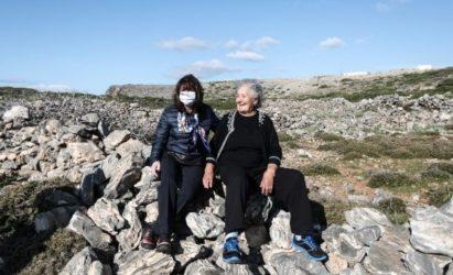 President Sakellaropoulou pays visit to sole inhabitant at remote island of Kinaros