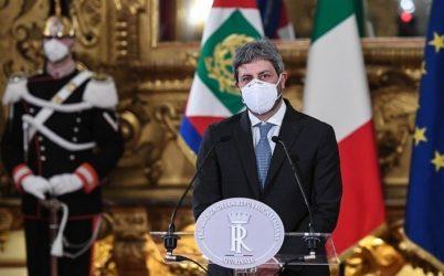 Ο Ιταλός πρόεδρος Ματαρέλα αναθέτει διερευνητική εντολή στον πρόεδρο της Βουλής Ρομπέρτο Φίκο