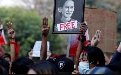 Μιανμάρ: Νέες μαζικές κινητοποιήσεις εναντίον του στρατιωτικού πραξικοπήματος