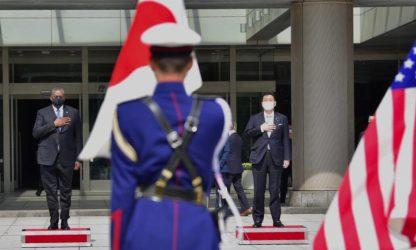 Την απειλή της Κίνας συζήτησε ο Ιάπωνας Υπουργός Άμυνας με τον Αμερικανό ομόλογο του