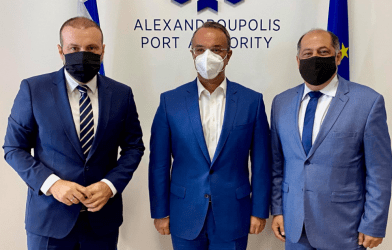Στο Λιμάνι της Αλεξανδρούπολης ο Υπουργός Οικονομικών – Μήνυμα στους επενδυτές λίγες ημέρες πριν εκπνεύσει η ημερομηνία κατάθεσης των δεσμευτικών προσφορών