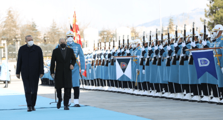 Ερντογάν: Πρέπει να διατηρήσουμε τη φιλία μας με τον Ζελένσκι και τον Πούτιν(εισβολέα)