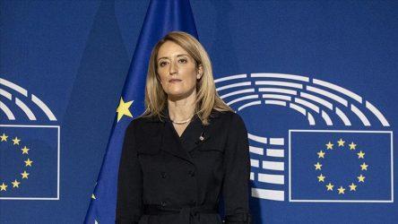 Ρομπέρτα Μέτσολα: Το Ευρωπαϊκό Κοινοβούλιο και η ευρωπαϊκή δημοκρατία δέχονται επίθεση