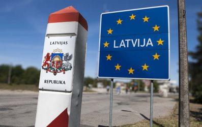 Λετονός βουλευτής: Υπάρχει πιθανότητα 6000 ρώσοι να κληθούν να εγκαταλείψουν την χώρα μέχρι τον Σεπτέμβριο