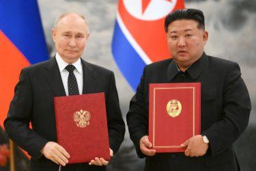 Η Νότια Κορέα κάλεσε τον Ρώσο πρεσβευτή για να διαμαρτυρηθεί για τη συνθήκη Ρωσίας – Βόρειας Κορέας